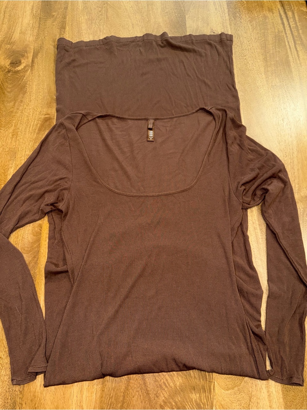 Skims Long Sleeve Scoop Neck Top in Brown